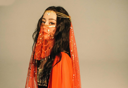 Địch Lệ Nhiệt Ba đẹp kinh diễm trong phim cổ trang mới