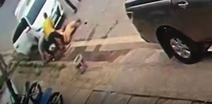 Video: CSGT vật lộn, khống chế nghi phạm vận chuyển ma túy ở Hoà Bình