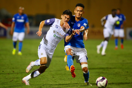 Quang Hải chói sáng, Hà Nội FC đè bẹp Than Quảng Ninh