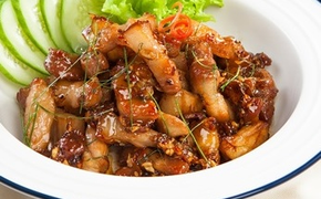 Món ngon mỗi ngày: Ba chỉ rang lá chanh lạ miệng