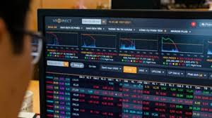 Chứng khoán ngày 13/4: VN-Index dừng tăng, thanh khoản vẫn phá đỉnh