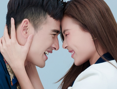 Ảnh tình tứ của Lương Thế Thành - Thuý Diễm kỷ niệm 5 năm ngày cưới