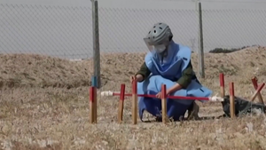 Video: Đội rà phá bom mìn toàn nữ ở Iraq