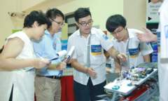 STEAM for Vietnam và Vinuni tổ chức khóa học về Robotics cho học sinh THPT