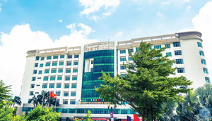 Học phí đại học tăng 'sốc': Trường muốn người học cùng chia sẻ