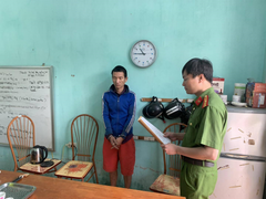 Khởi tố gã cha dượng đồi bại trói bố chồng cũ của vợ, hại đời con riêng