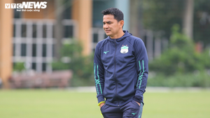 HLV Kiatisak: Người Thái cũng chờ xem đại chiến HAGL vs Hà Nội FC