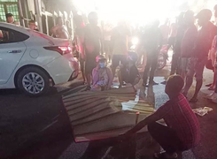 Nghi vấn giết bạn gái rồi lao xe vào ô tô tự sát ở TP.HCM