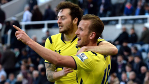 Bạn cùng lứa Harry Kane thay thế Mourinho dẫn dắt Tottenham