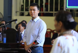 Vừa ra tù, trùm đường dây đánh bạc Phan Sào Nam có thể phải quay lại trại giam