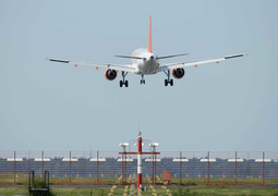 Mỹ cảnh báo các chuyến bay gần biên giới Ukraine-Nga