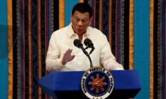 Ông Duterte muốn điều tàu chiến đòi chủ quyền tài nguyên ở Biển Đông