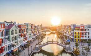 Đột nhập hậu trường show diễn tại Phú Quốc United Center trước giờ khai trương