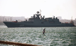 Nga điều 20 tàu chiến cùng các cường kích Su-25SM3 tập trận tại biển Đen