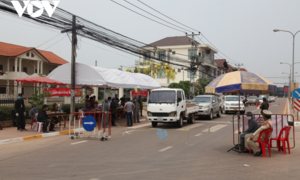 Lào: Số ca nhiễm COVID-19 mới tăng nhanh, thủ đô Vientiane bị phong toả 