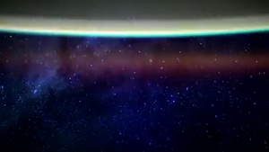 Video: Ngắm vẻ đẹp kỳ ảo của dải thiên hà từ tàu vũ trụ Crew Dragon