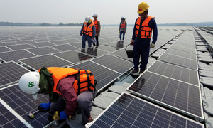 Video: Thái Lan xây dựng trang trại điện mặt trời nổi lớn nhất thế giới