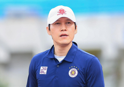 Hà Nội FC chiêu mộ HLV Park Choong-kyun từ lúc ông Chu Đình Nghiêm chưa từ chức
