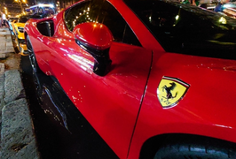 Ferrari SF90 Stradale đầu tiên về Việt Nam lần đầu xuống phố