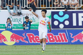 HAGL hay nhất V-League tháng 4