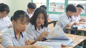 TP.HCM sẽ có khoảng 30.000 học sinh rớt lớp 10 công lập