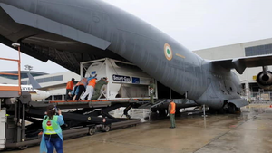 Châu Á vừa giúp đỡ, vừa nơm nớp trước sóng COVID-19 từ Ấn Độ