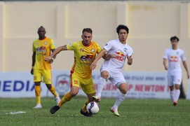 Hoãn toàn bộ 7 trận đấu ở vòng 13 V-League