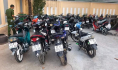 Tạm giữ hơn 40 xe máy độ chế của nhóm 'quái xế' tụ tập trên đèo Hải Vân