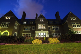 7 ngành học đắt đỏ nhất nước Mỹ