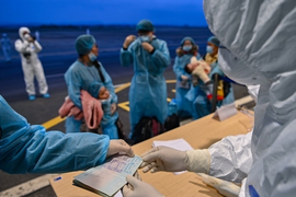 Vĩnh Phúc khẩn tìm người đến quán karaoke, hải sản liên quan ca COVID-19