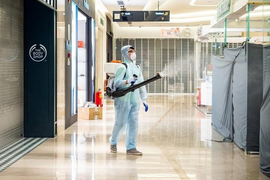 1 người ở Hà Nội dương tính SARS-CoV-2 liên quan chuyên gia Trung Quốc