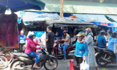 Đà Nẵng: Phớt lờ cảnh báo, nhiều người đi chợ, ra đường không đeo khẩu trang