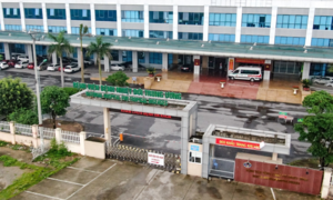 Ảnh: Lập 4 chốt cách ly y tế Bệnh viện Bệnh nhiệt đới Trung ương cơ sở 2