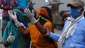 COVID-19 đẩy 230 triệu người ở Ấn Độ vào cảnh nghèo đói