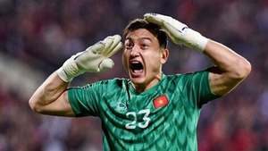 Đặng Văn Lâm hội quân với tuyển Việt Nam tại UAE