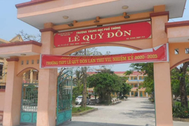 Xúc động tâm thư của thầy Hiệu trưởng viết cho học sinh phải đi cách ly COVID-19