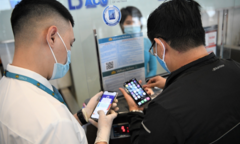 Hãng bay liêu xiêu vì ‘sóng’ COVID-19 lần 4 bùng lên dữ dội