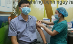 Quảng Ngãi: 8 trường hợp phản ứng nặng sau tiêm vắc xin COVID-19