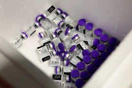 Mỹ đồng ý sử dụng khẩn cấp vaccine COVID-19 của Pfizer cho trẻ từ 12 đến 15 tuổi