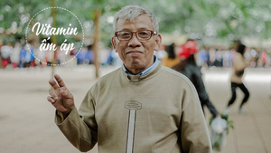 Tình bạn quý của cô học trò cũ và bác bảo vệ U80 khiến ai đọc xong cũng mỉm cười