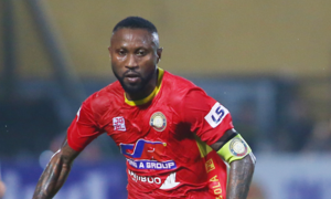 Hoàng Vũ Samson trả tiền cho CLB Thanh Hoá sau phán quyết của VFF