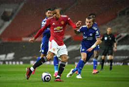 Kết quả Ngoại hạng Anh: Thua Leicester, Man Utd nhìn Man City lên ngôi vô địch