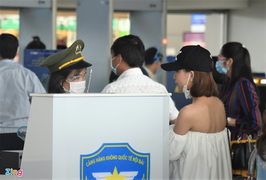 Cục Hàng không yêu cầu hoàn trả phí sân bay nếu khách hủy vé