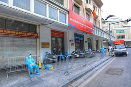 Tạm đình chỉ Giám đốc Hacinco mắc COVID-19 vi phạm phòng chống dịch