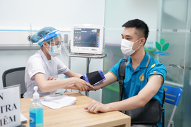 Vietnam Airlines tiêm vaccine COVID-19 cho phi công, tiếp viên