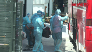 Liên quan ca COVID-19, hơn 50 người cùng công ty ở Hà Nội bị đưa đi cách ly