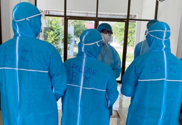 Chuyên gia Việt Nam hỗ trợ cấp cứu kịp thời thai phụ người Lào mắc COVID-19