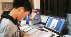 Trường ở Hà Nội nếu đủ điều kiện sẽ tổ chức thi học kỳ trực tuyến