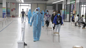 Ca dương tính SARS-CoV-2 mới ở Hà Nội từng đi chơi golf, đến ngân hàng