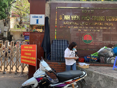 Thêm một nhân viên Bệnh viện Phổi Trung ương dương tính với SARS-CoV-2